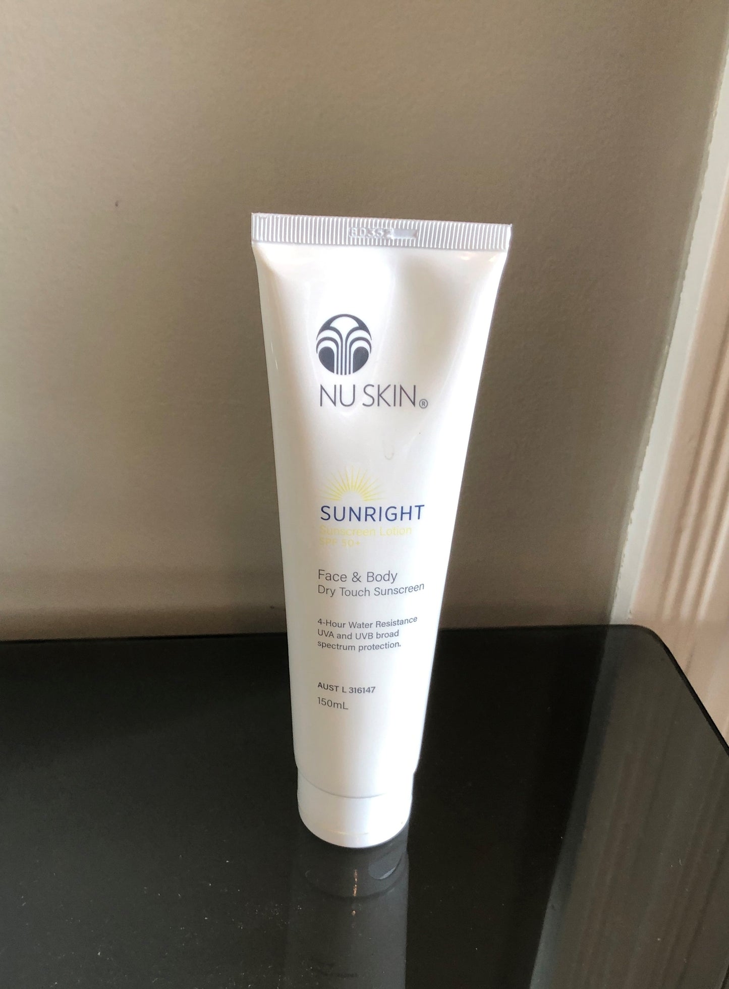 SUNRIGHT SUNSCREEN LOTION 50+ FACE & BODY DRY TOUCH SUNSCREEN